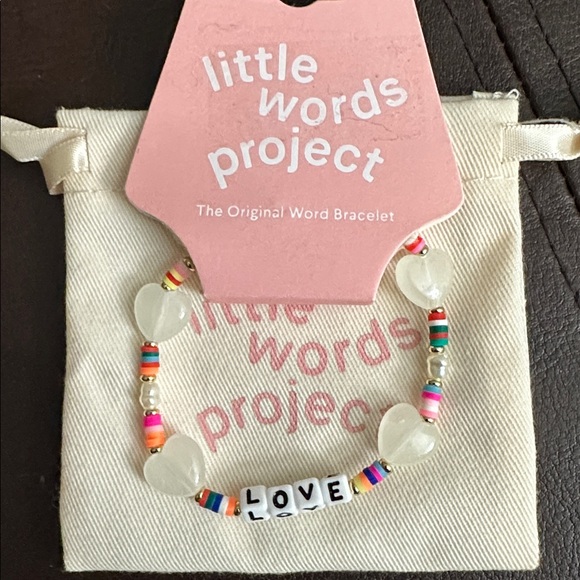 Little Words Project Love with Hearts Stretch Bracelet, size S/M - Picture 6 of 6